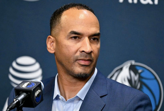 足球直播-A史密斯：哈里森交易东契奇是极恶劣操作，他在NBA再也找不到工作了|尼科·哈里森|卢卡·东契奇|德雷蒙德·格林|安东尼·戴维斯|约什-格林_新浪体育_新浪新闻